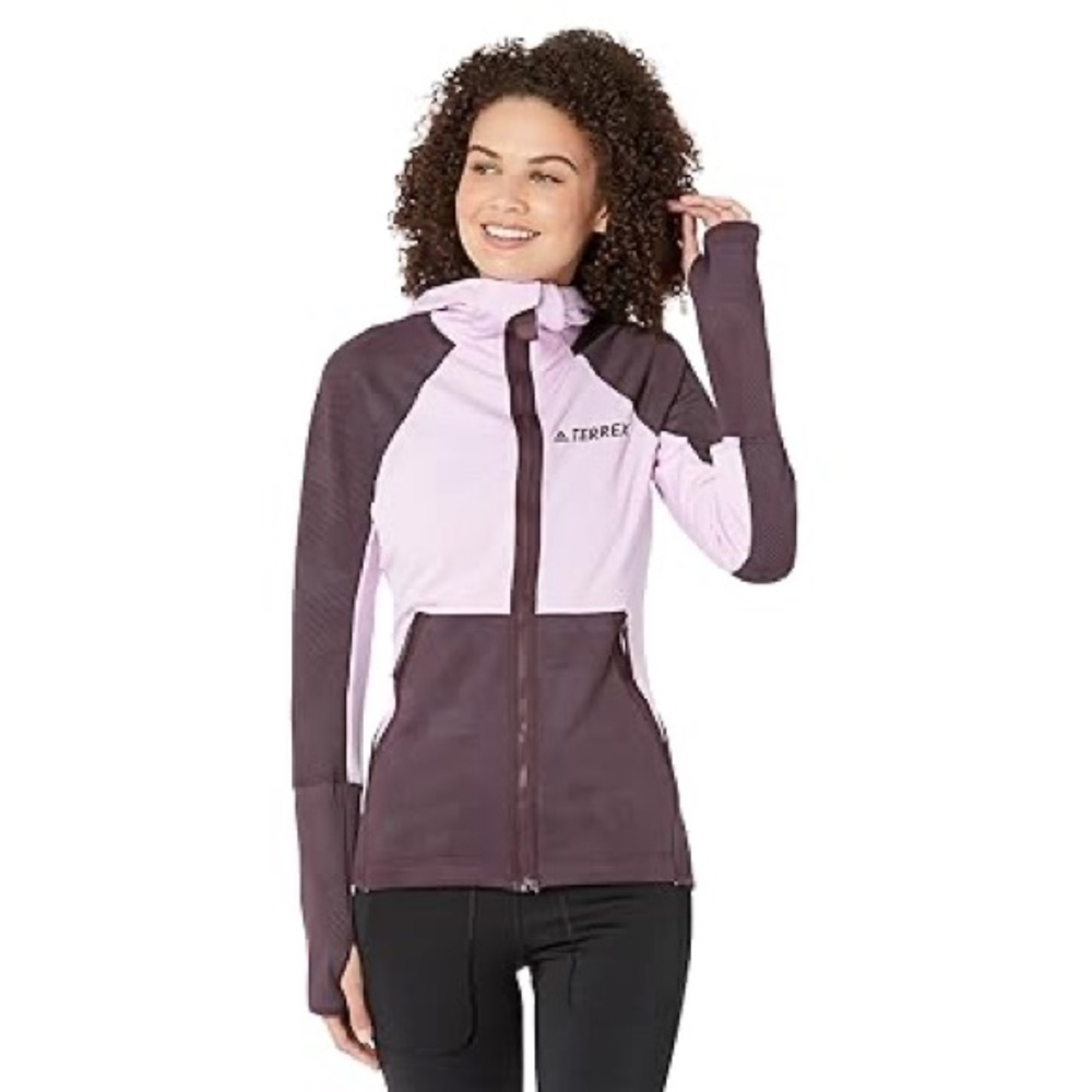 NWOT adidas Purple Ski Jacket with High Collar and Fitted Silhouette